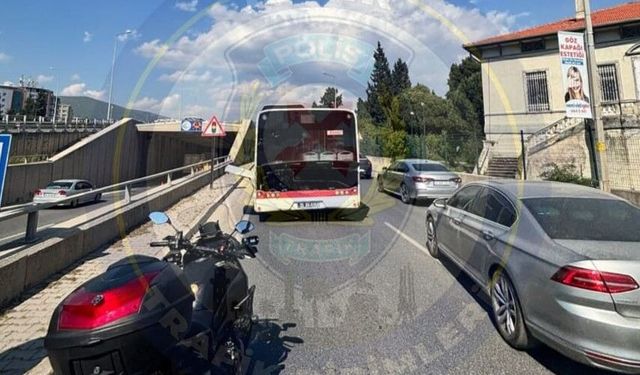 İzmir Emniyet'i duyurdu: Ankara Caddesi yan yol üstünde arızalı ESHOT var
