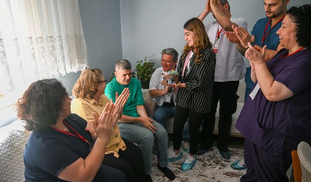 Bornova Belediyesi'nden özel bireye sürpriz