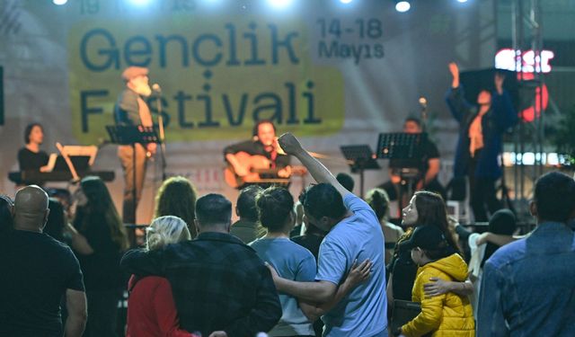 Bornova'da gençliğin festivali başladı!