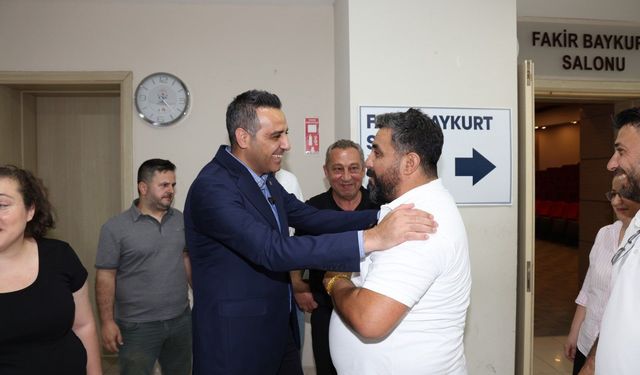 Başkan Yıldız personelle bayramlaştı