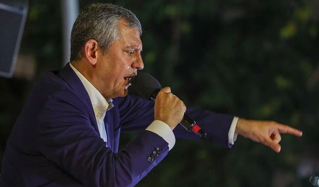 Özgür Özel saat verdi: Genel Merkez'e çağrı!
