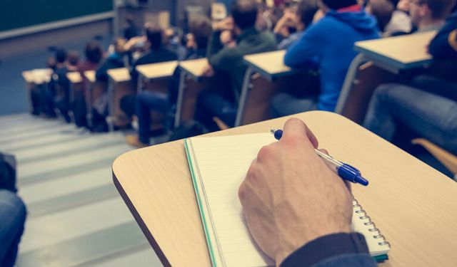 İzmir’de eğitim süresi düşüyor: En düşük artış gösteren 4’üncü il oldu