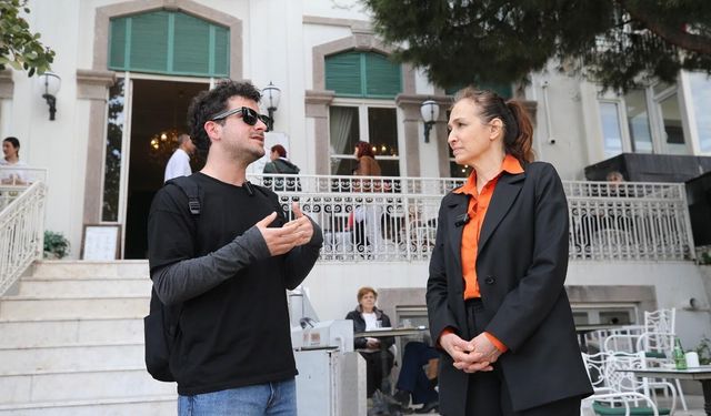 Karşıyaka’yı keşfe çıktılar: ‘Kültür Rotası’ turları büyük ilgi görüyor