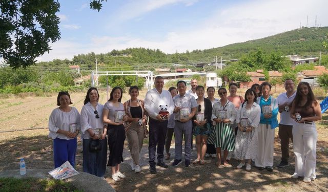 Seferihisar kültür turizminde öncü: Çinli kafile tarihi keşfetti!