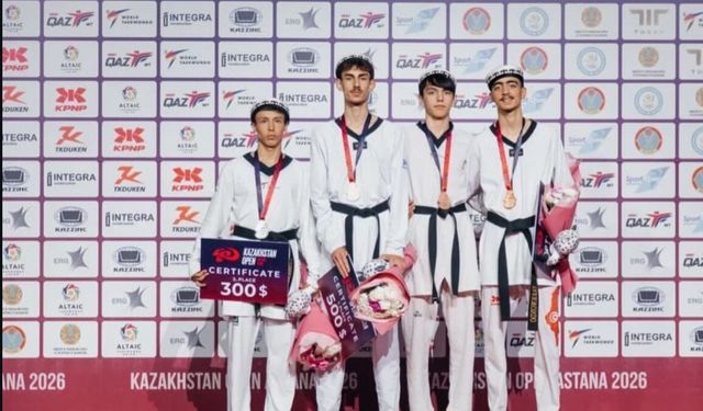 İzmirli tekvandoculardan çifte madalya