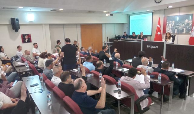 Karşıyaka’da SDT düğümü çözülüyor: Kritik önerge oy birliğiyle kabul edildi!
