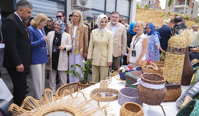 Bakan Göktaş, İzmir'de: Kadınlar için yenilikçi fikirler filizleniyor
