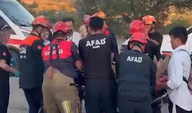 İzmir'de Nebiler Şelalesi'nden düşen kişiyi AFAD ekipleri kurtardı