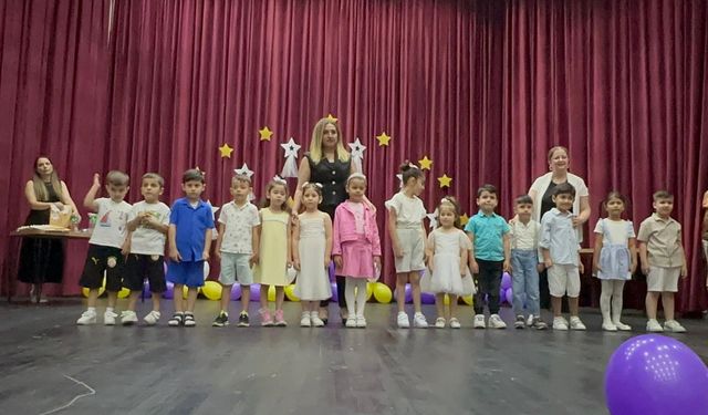 Bornova’da geleceğin yıldızları mezun oldu