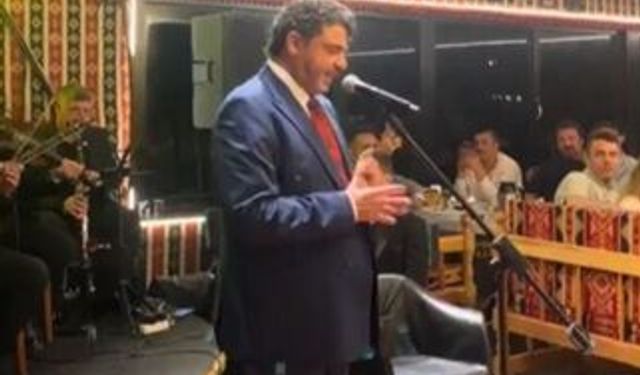 Bir döneme damga vuran sanatçının sahne aldığı yer şaşırttı