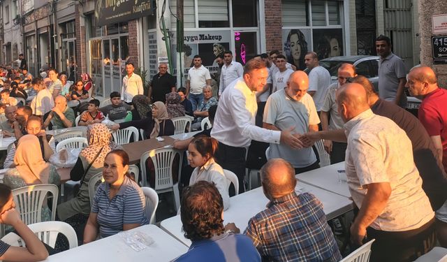 Gümrükçü'den 'Kardeşçe yaşam' mesajı: Muharrem Ayı zulmü ve mücadeleyi hatırlatıyor