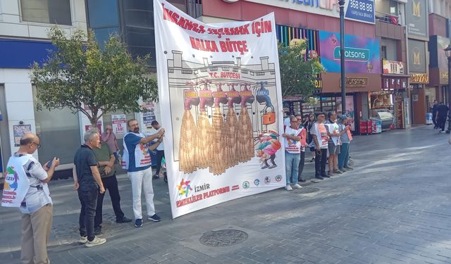 Emeklilerden İzmir'de 'onurlu yaşam' nöbeti: Mücadele büyüyecek!