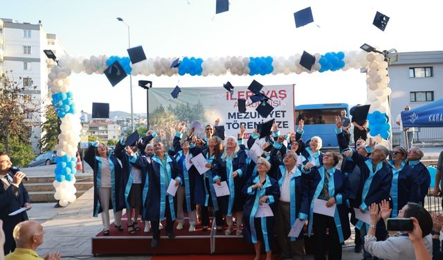 İkinci baharda ilk diploma: 60 yaş üstü kursiyerler kep attı