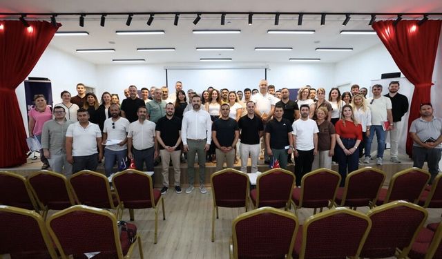 Çeşme’de belediye personeline eğitim verildi