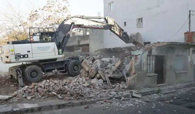 Konak Belediyesi düğmeye bastı… 47 kaçak yapı yıkılacak