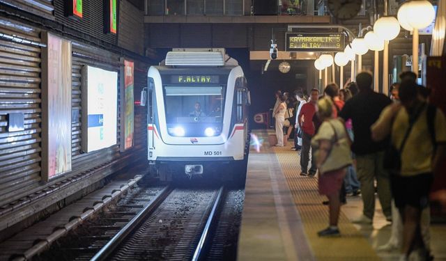 İzmir’de toplu ulaşım zirvesi