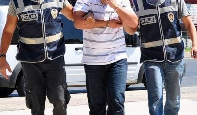 İzmir dahil 4 ilde göçmen kaçakçılığı operasyonu: 18 kişi gözaltına alındı