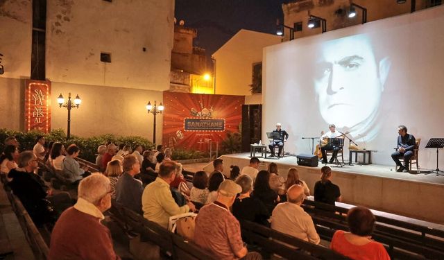 Usta Şair Ahmed Arif’e vefa: Konak’ta anıldı