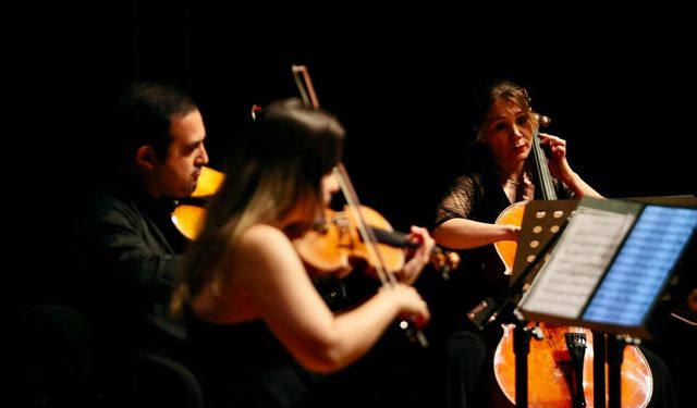 Karşıyaka’da Mozart, tangoyla bir araya geldi