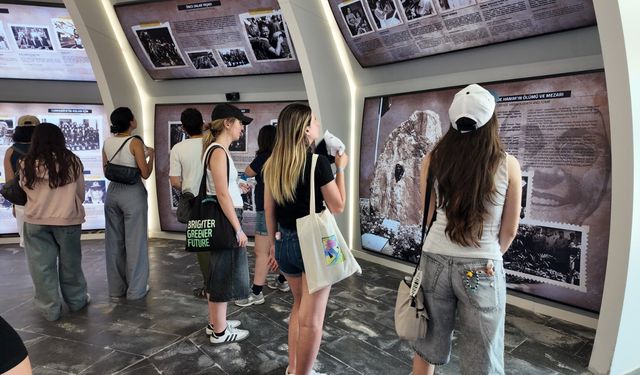 Karşıyaka'da mimarlık öğrencilerine kültür rotası