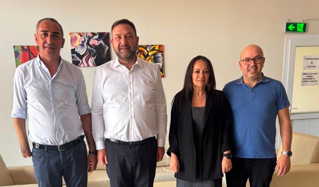 Gümrükçü’den tekstil fabrikasına ziyaret: Bu iktidar dikiş tutturamıyor!