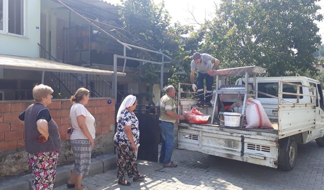 Efes Selçuk'ta kışlık salça hazırlıkları başlıyor