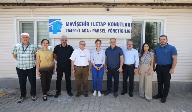 Karşıyaka’nın Filizleri dayanışmayla büyüyor: Başkan Ünsal’dan ‘burs’ teşekkürü