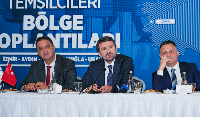 Basın İlan Kurumu Genel Müdürü Çay, İzmir'de gazetecilerle bir araya geldi