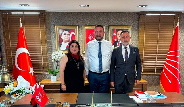 Gümrükçü’ye Serdar Sandal ve Didem Gültekin’den tebrik ziyareti