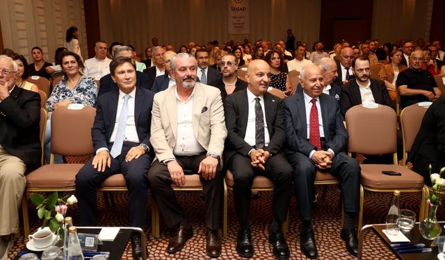 CHP’li Polat İzmir iş dünyasıyla bir araya geldi: Toplantıyı 'Fikir alışverişi fırsatı bulduk' notuyla paylaştı
