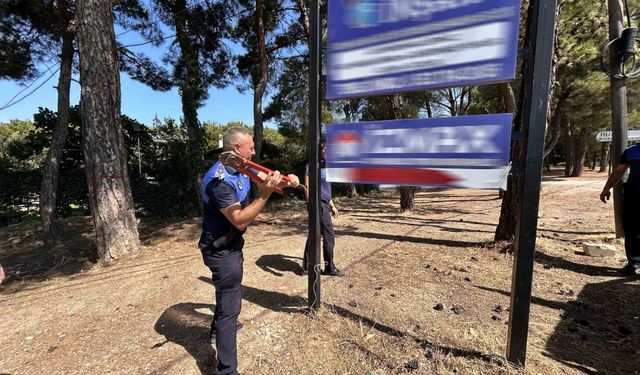 Bornova’da görsel kirliliğe zabıta freni