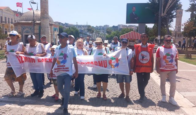 İzmir'de emekliler sokağa indi: Tüm cümle âlem biliyor ki TÜİK'in rakamları sahtedir!