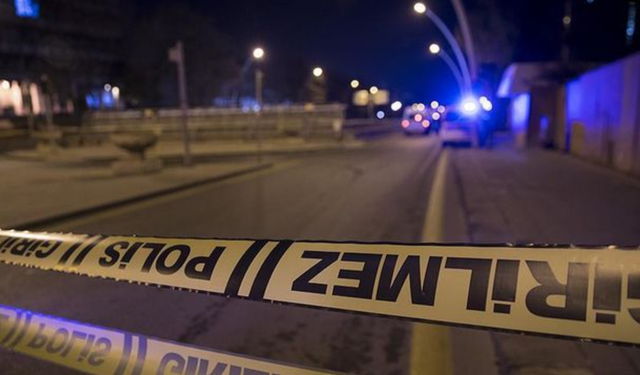 İzmir'de otomobille çarpışan genç motosiklet sürücüsü yaşamını yitirdi