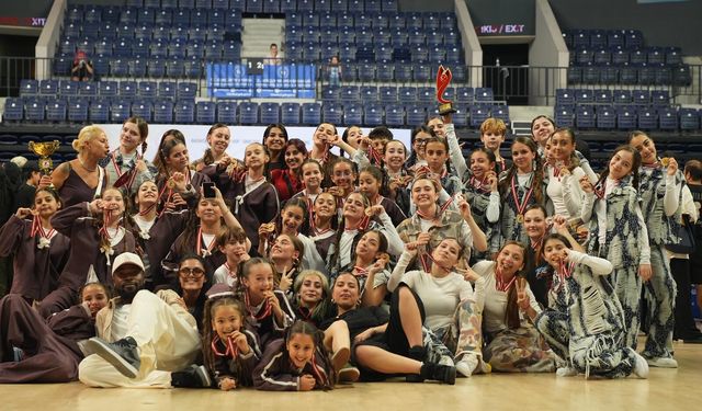 On Dance, TDSF Türkiye Hip Hop Şampiyonası’nda 20 kupayla İzmir’in gururu oldu!