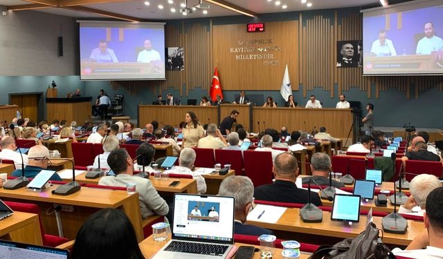 Mecliste tartışmalara neden olmuştu: İZBB meclisi yeniden canlı yayınlanacak
