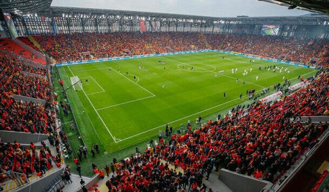 İzmir’e milli gurur… Ay-Yıldızlılar Gürsel Aksel’e dönüyor