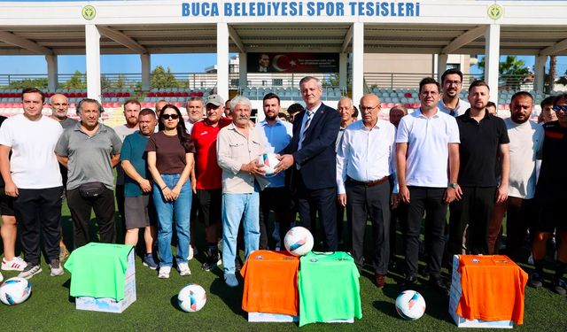 Buca’da amatör futbol kulüplerine spor desteği