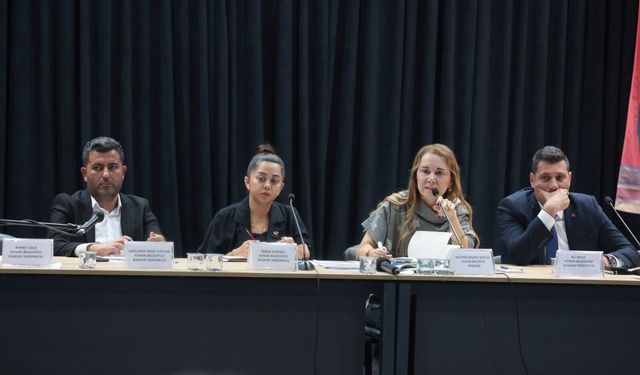 Konak'ta muhtarlar buluşması: Mahallelerde yaşanan sorunlar konuşuldu