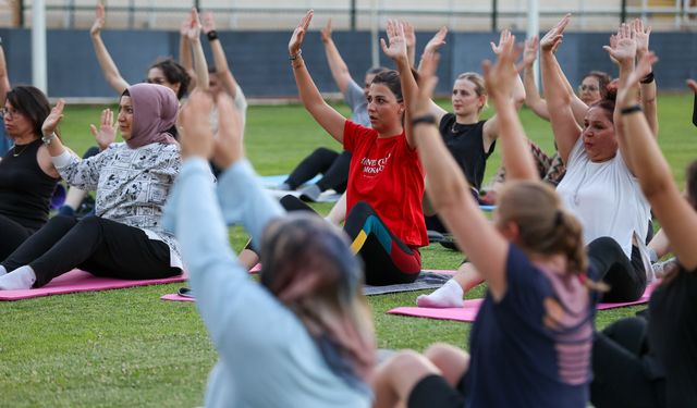 Matını kap gel: Buca’da kadınlara ücretsiz pilates ve zumba dersleri
