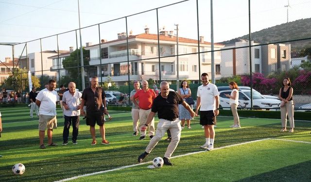 Sahalar yenilendi: Çeşme’nin mahallelerinde spor şenliği başladı