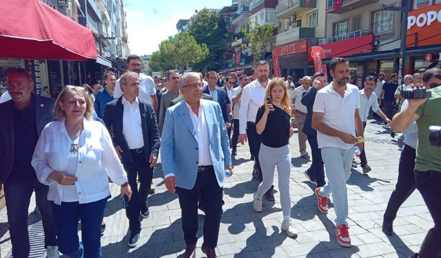 CHP’li Canpolat’tan 'sokağa çıkamazlar' eleştirilerine yanıt: Vallahi her gün sokaktayız
