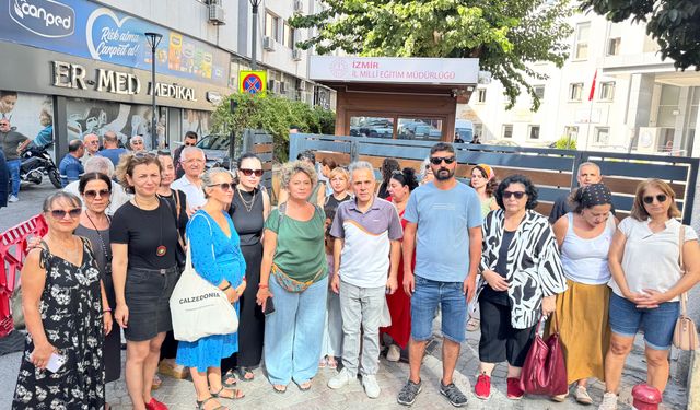 İzmir'de velilerden 'okul taşıma' protestosu: Yanlış uygulamaların bedelini biz ödüyoruz