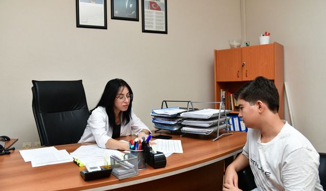 Çiğli'de ÇİBEMLİ gençler hayallerindeki fakültelere yerleşti