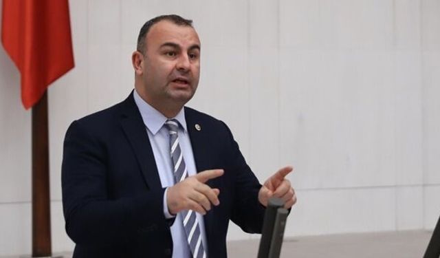 Menderes seçiminden sonra YENİ Partili Arslan’dan kritik sorular: CHP’li meclis üyesinin AKP binasında ne işi var?