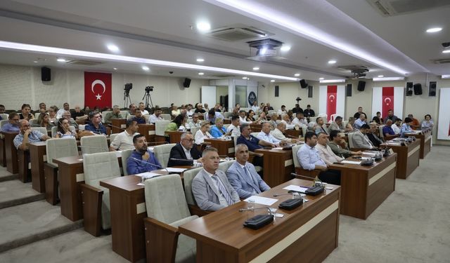 Karabağlar Meclisi'nde komisyonlar yeniden şekillendi