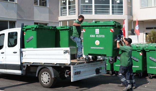 Konak’ın sokaklarına 400 yeni çöp konteyneri!