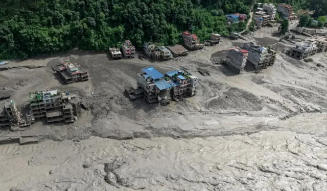 Nepal sel felaketinde hayatını kaybedenlerin sayısı 460'ı geçti
