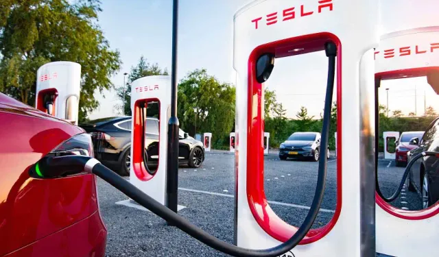 Anket sonuçlandı… Bornova’ya Tesla Supercharger geliyor