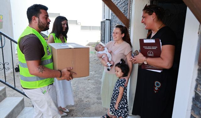 Foça Belediyesi’nden ailelere “Hoş Geldin Bebek” desteği