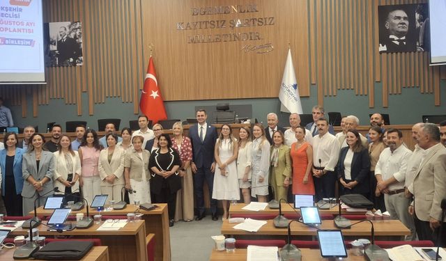 CHP’den Yeni Parti’ye mesaj: Gün gelecek, hep birlikte zafer halayına duracağız